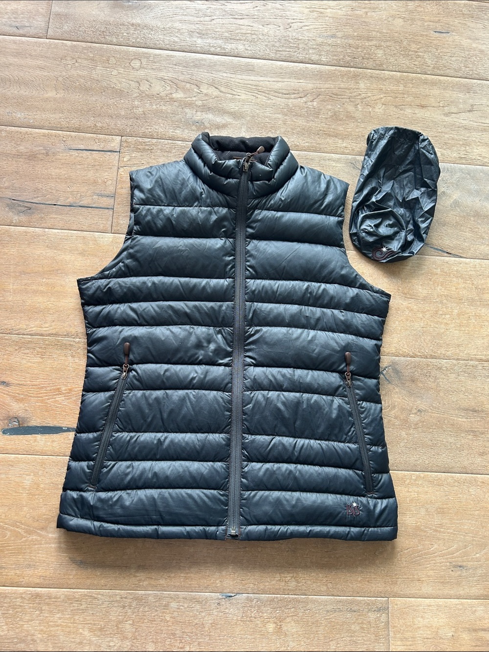 Isis Black Quilted Packable Puffer Vest